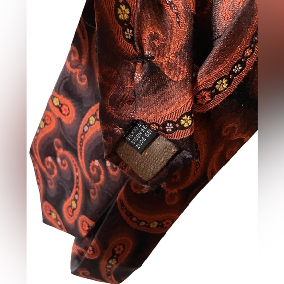 Italian Pavone Silk Tie - Picture 8 of 8